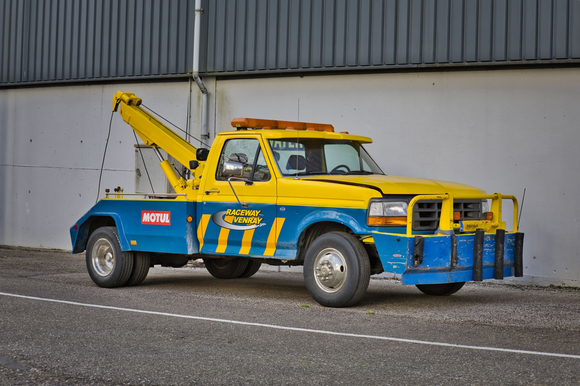 Remorquage Voiture équipe à Les Ulis